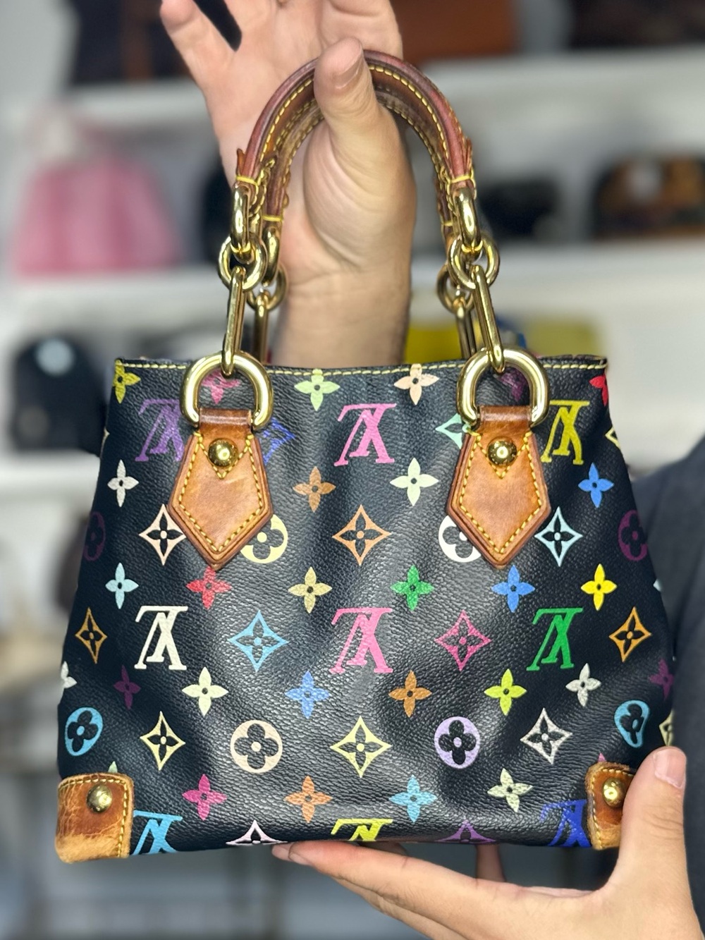 christyfrost69 LV MURAKAMI CHAIN BAG GIFT FROM @lisaraye46
